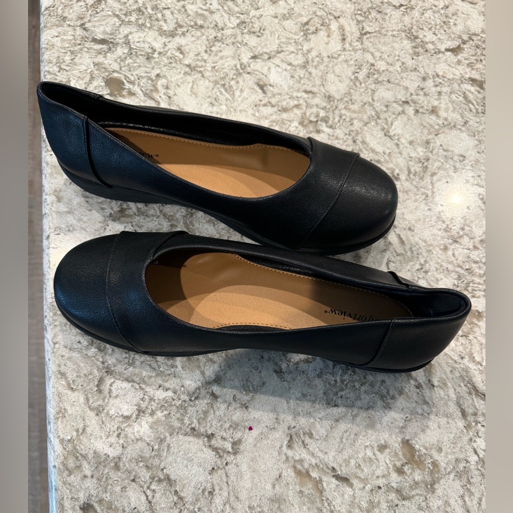 Comfortview black casual women size 11